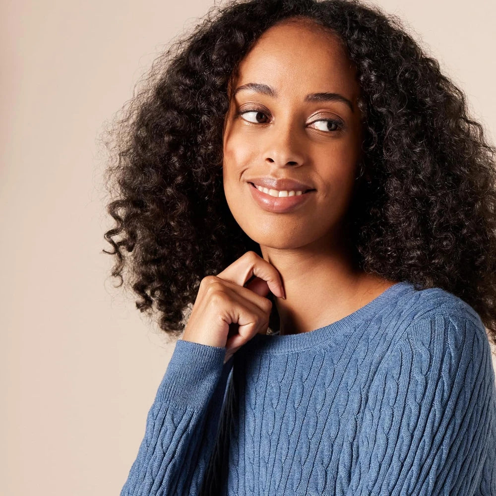 Lightweight Cable Knit Crewneck Sweater